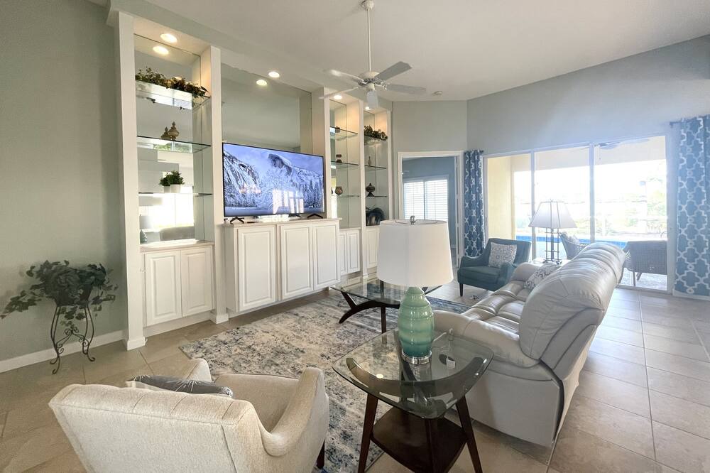 Photo of Livingroom in Palmer Ranch