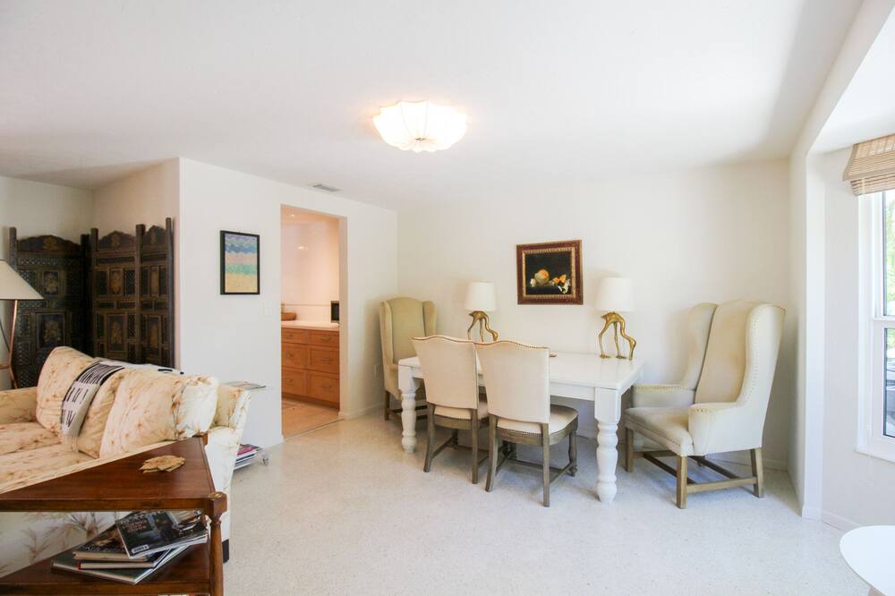 Photo of Others in Gulf Gate Estates