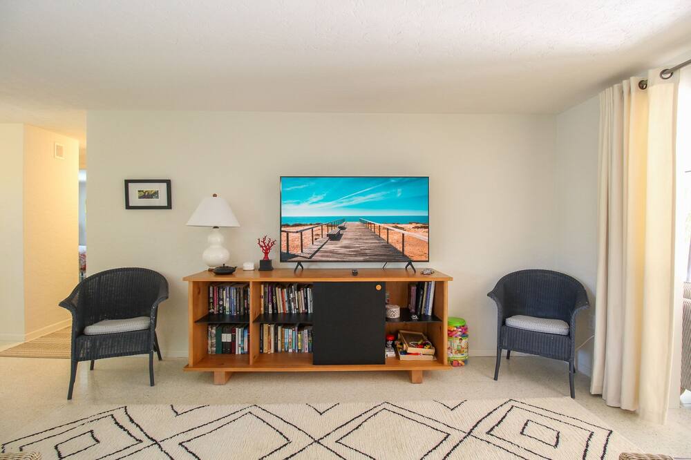 Photo of Others in Gulf Gate Estates