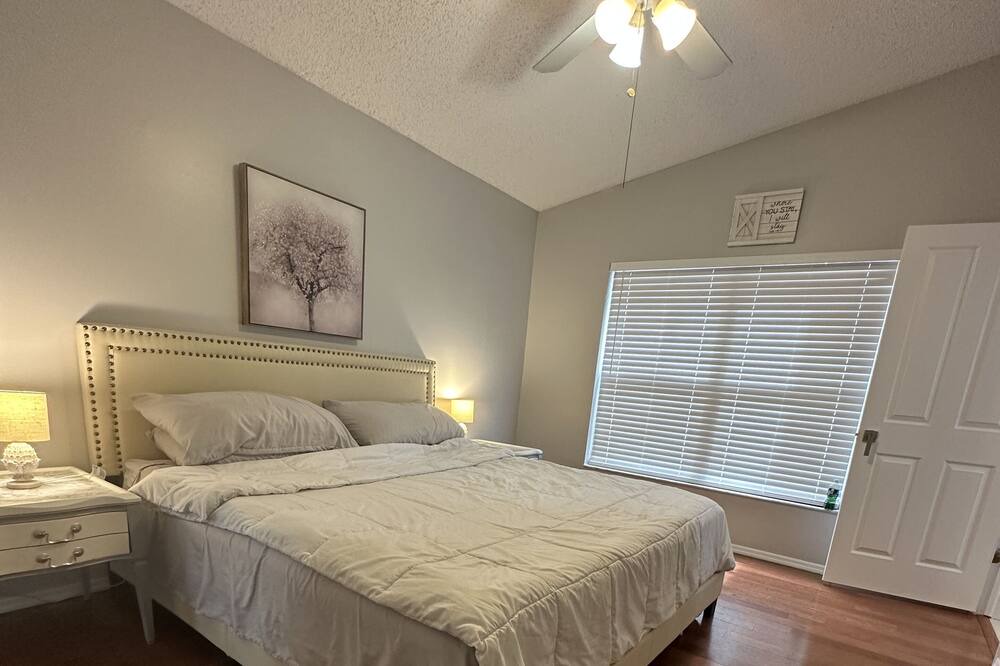 Photo of Bedroom in Citrus Park