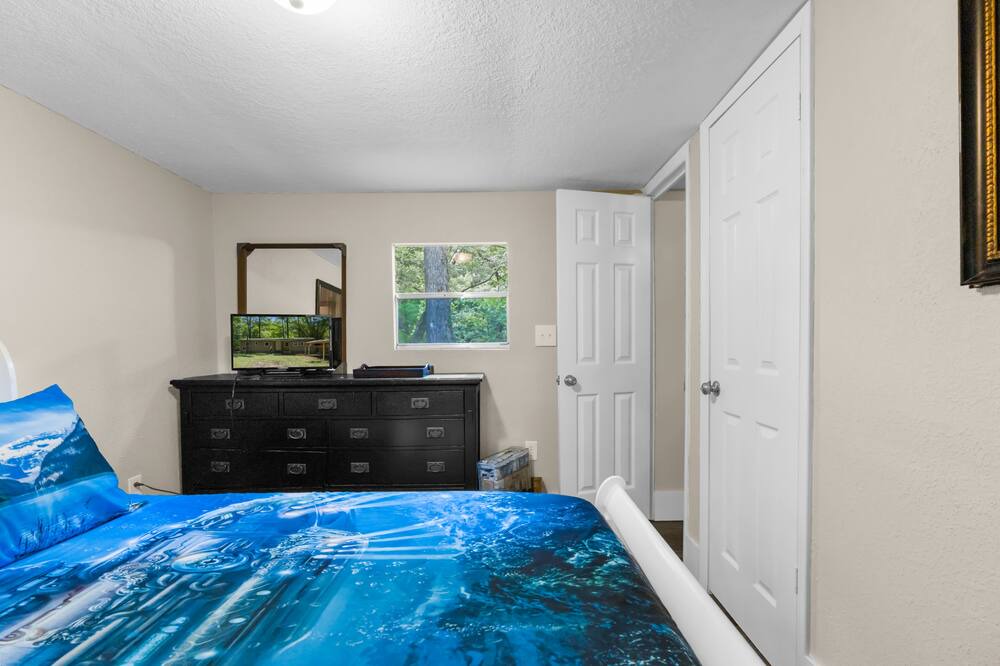 Photo of Bedroom in Nobleton