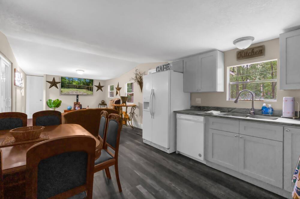Photo of Kitchen in Nobleton