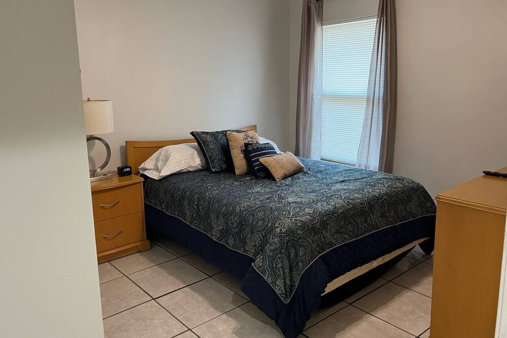 Photo of Bedroom in Sulphur Springs