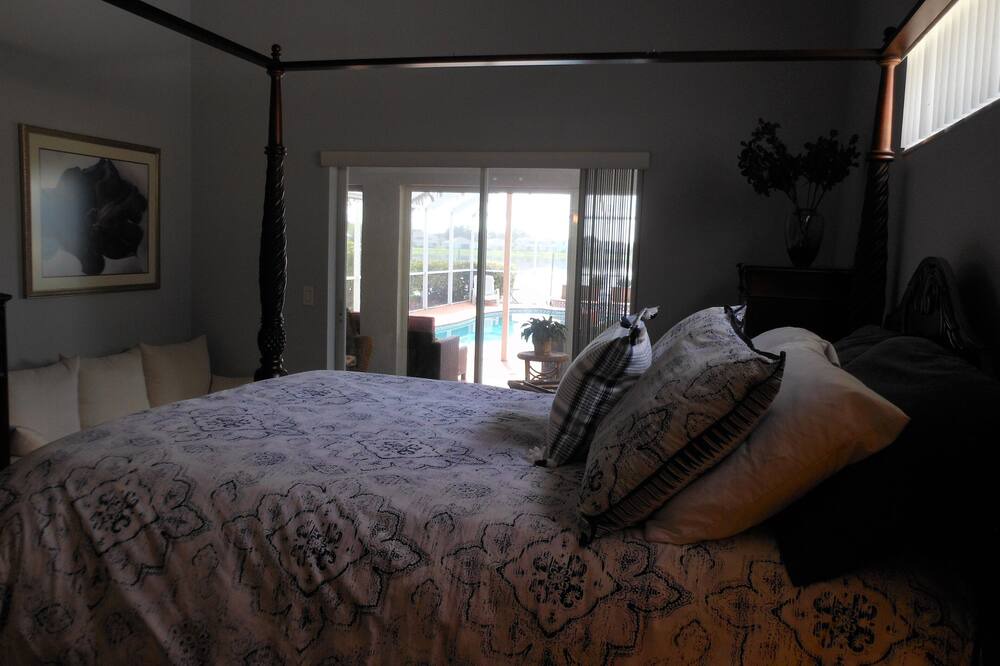 Photo of Bedroom in Palmetto
