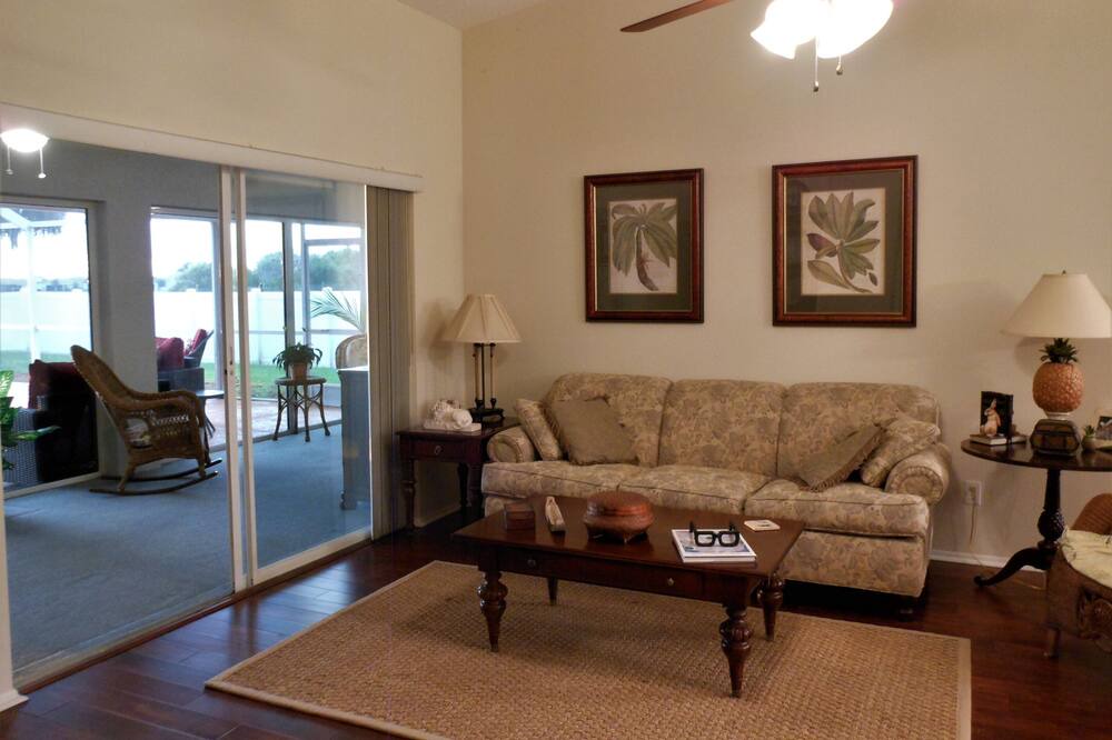 Photo of Livingroom in Palmetto