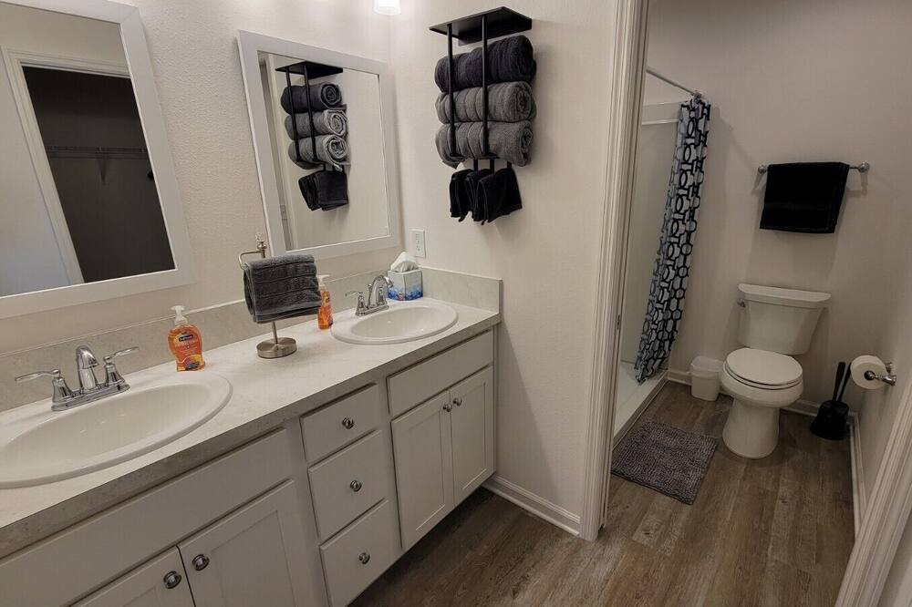 Photo of Bathroom in Okahumpka
