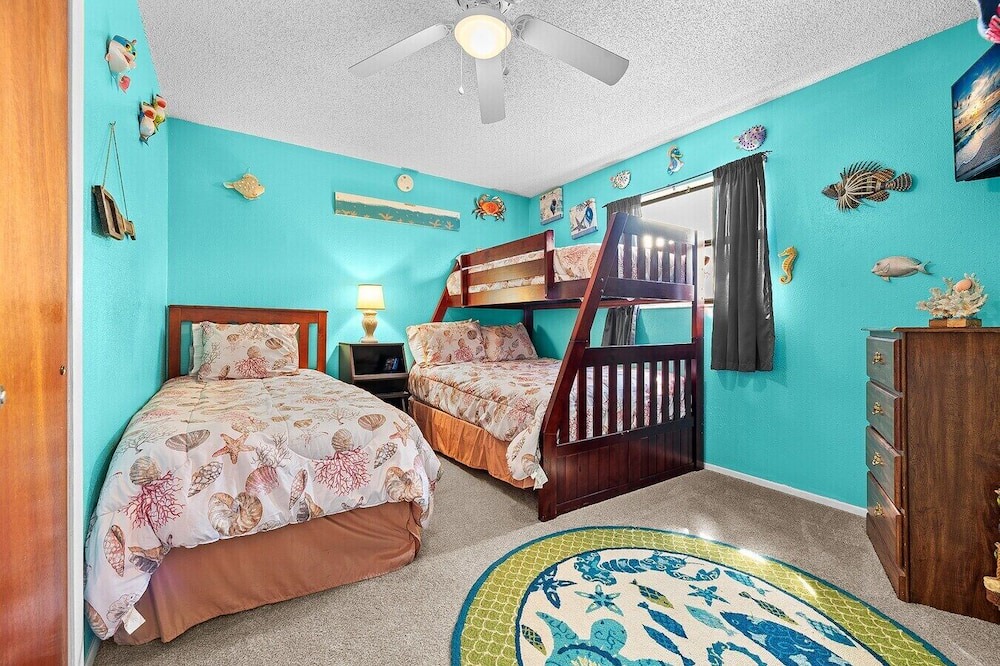 Photo of Bedroom in Horseshoe Beach