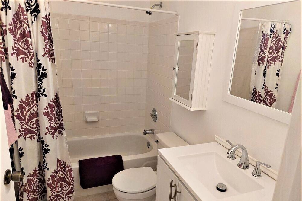 Photo of Bathroom in Tavares