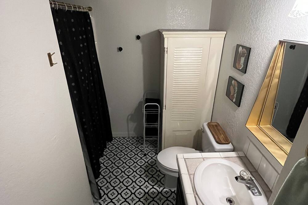 Photo of Bathroom in Deltona Lakes