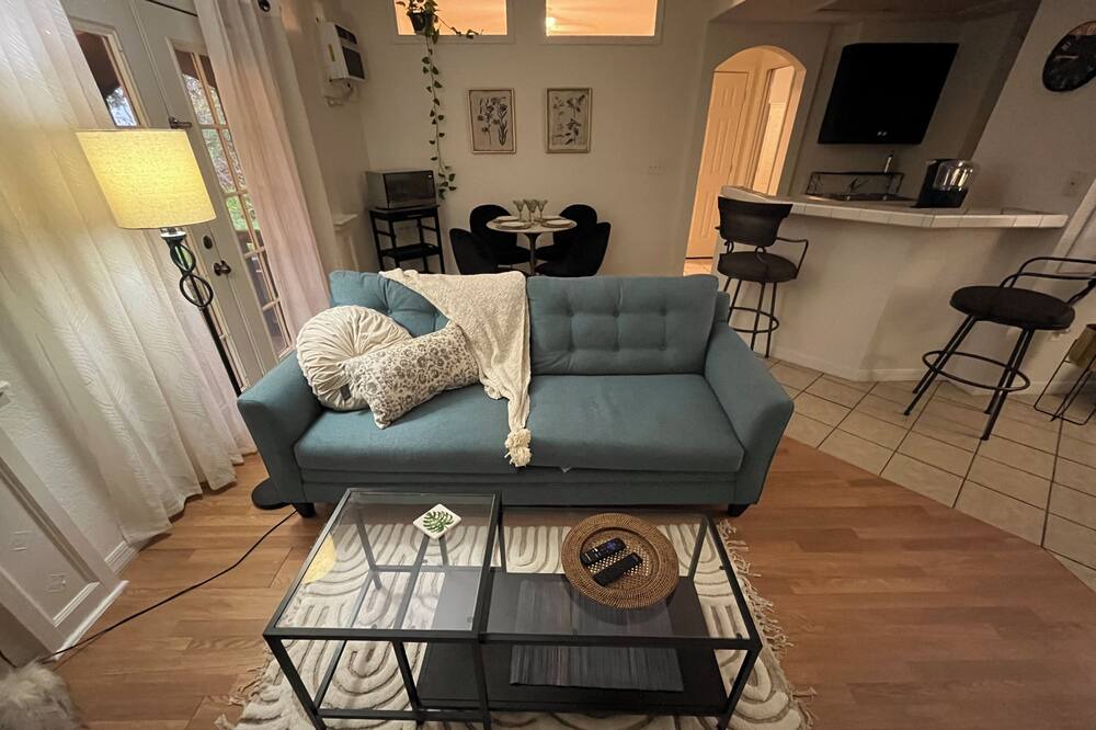 Photo of Livingroom in Deltona Lakes