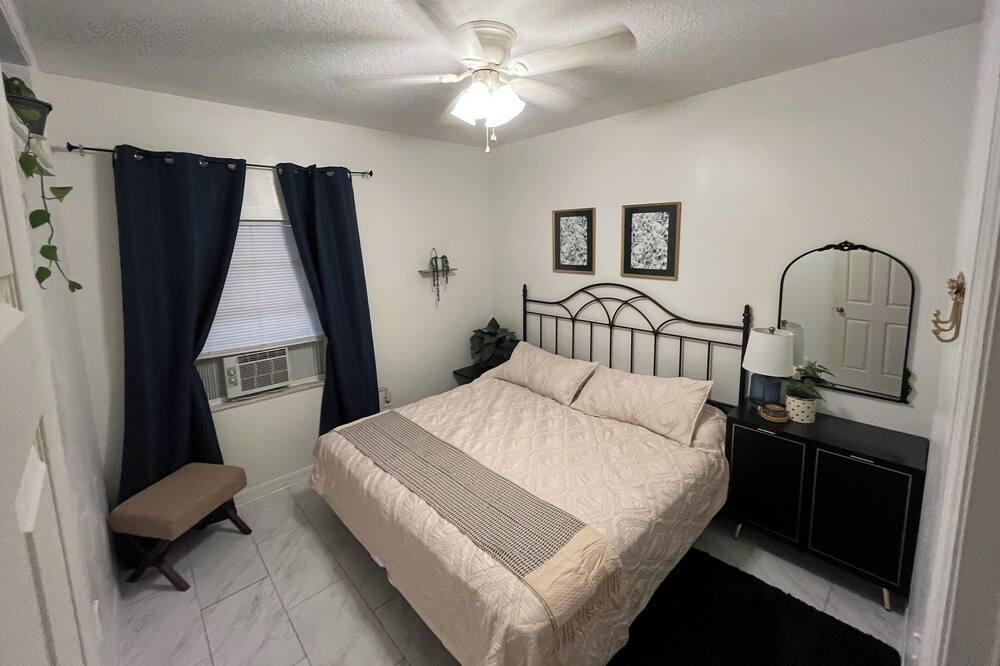Photo of Bedroom in Deltona Lakes