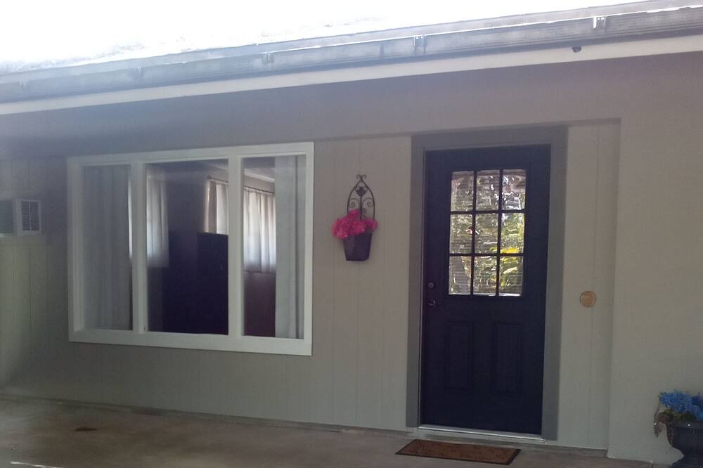 Photo of Outdoor in East Lake