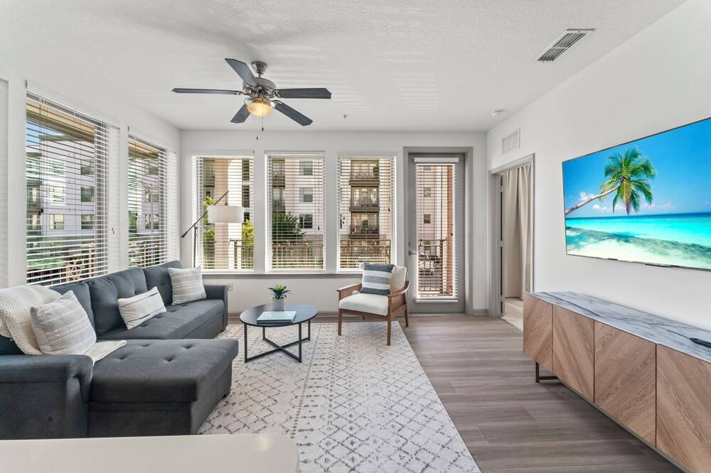 Photo of Livingroom in Deerwood