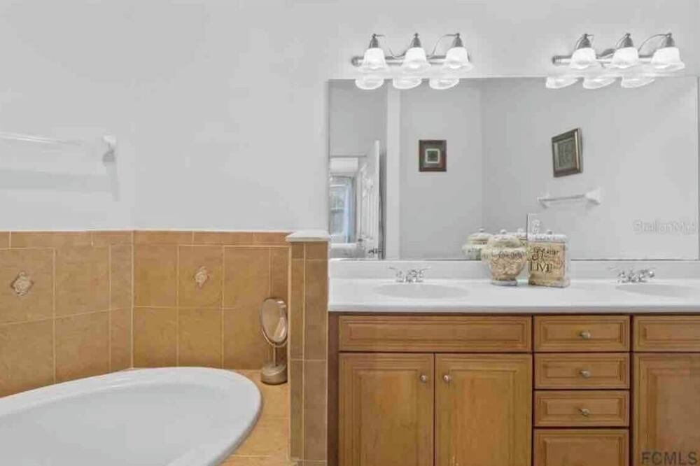Photo of Bathroom in Palm Coast