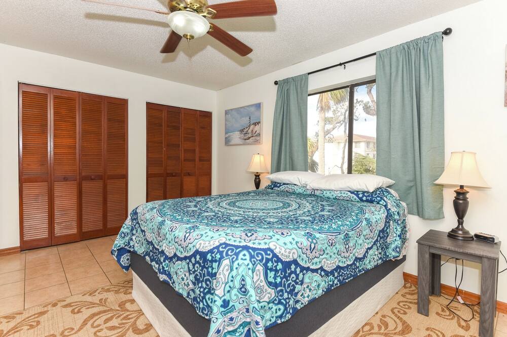 Photo of Bedroom in South Daytona