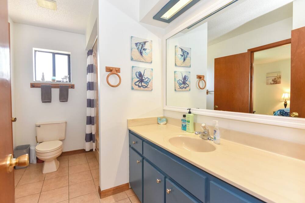 Photo of Bathroom in South Daytona
