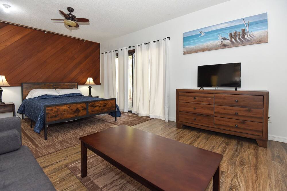 Photo of Bedroom in South Daytona
