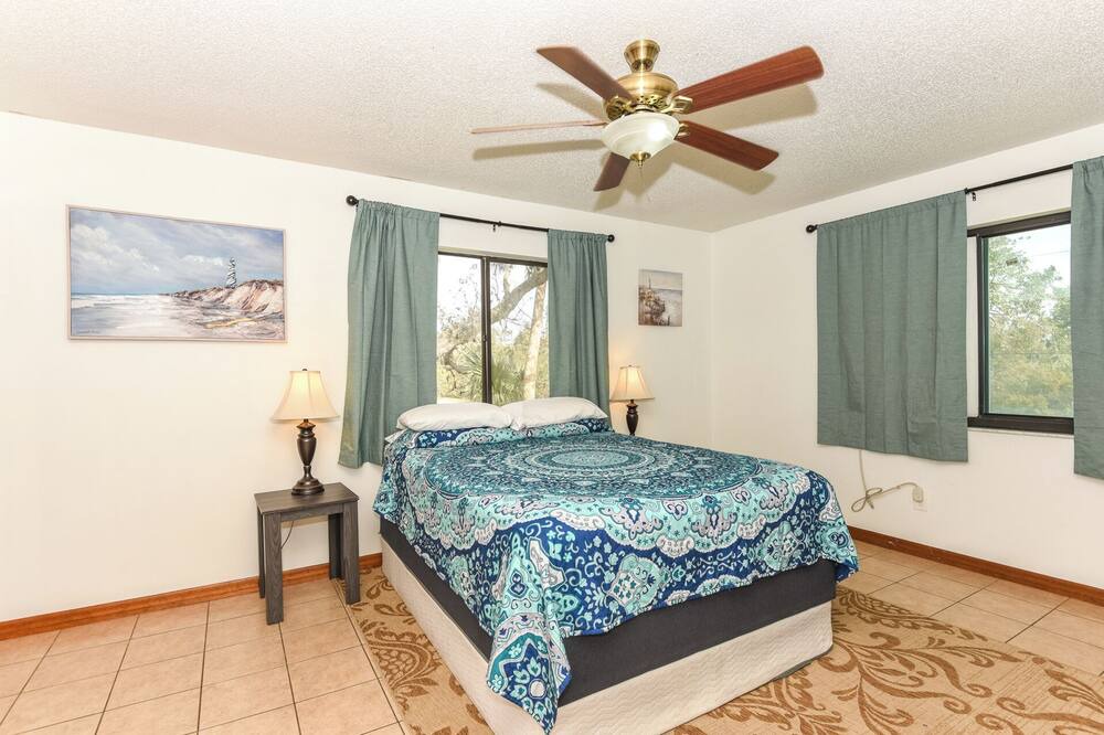 Photo of Bedroom in South Daytona