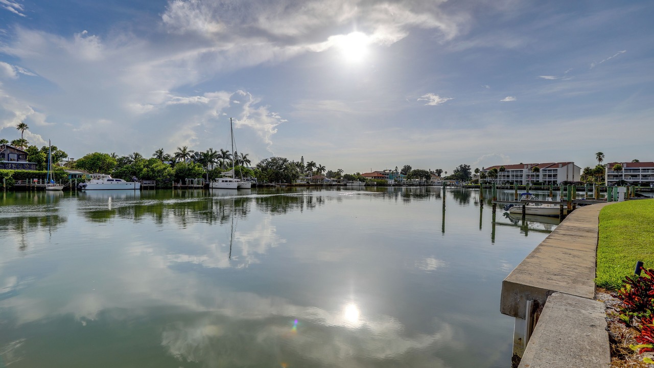 Photo of Others in Capri Isle