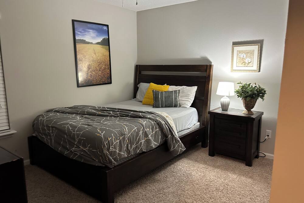 Photo of Bedroom in Northside