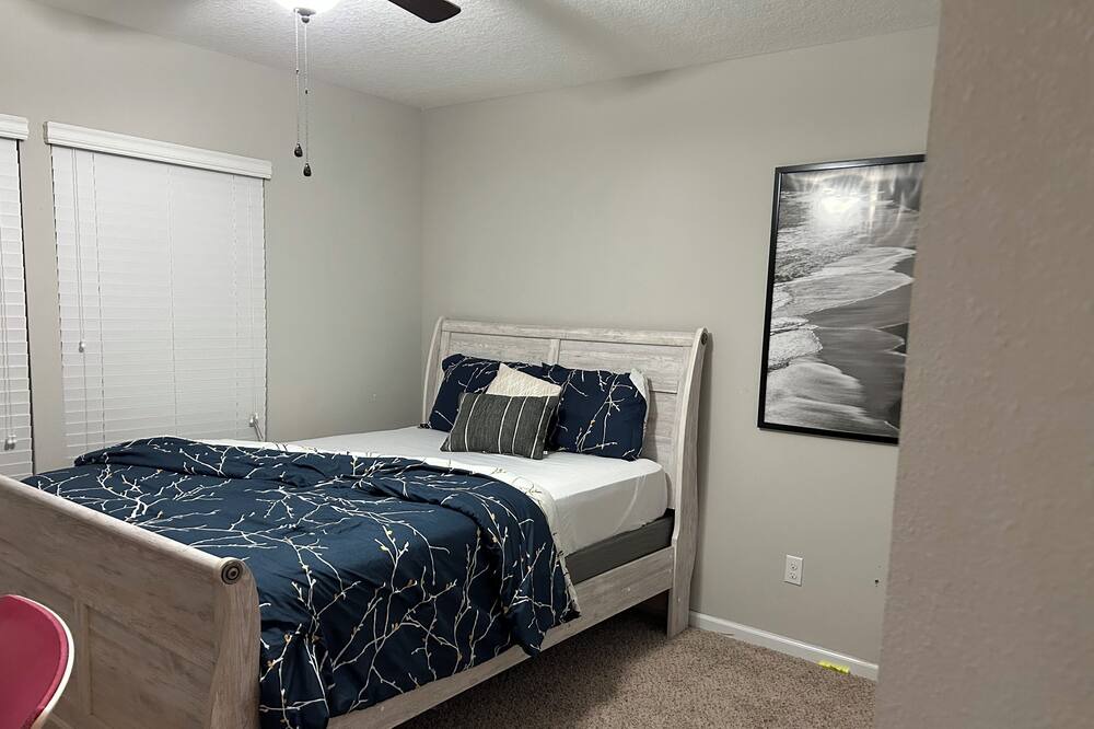 Photo of Bedroom in Northside
