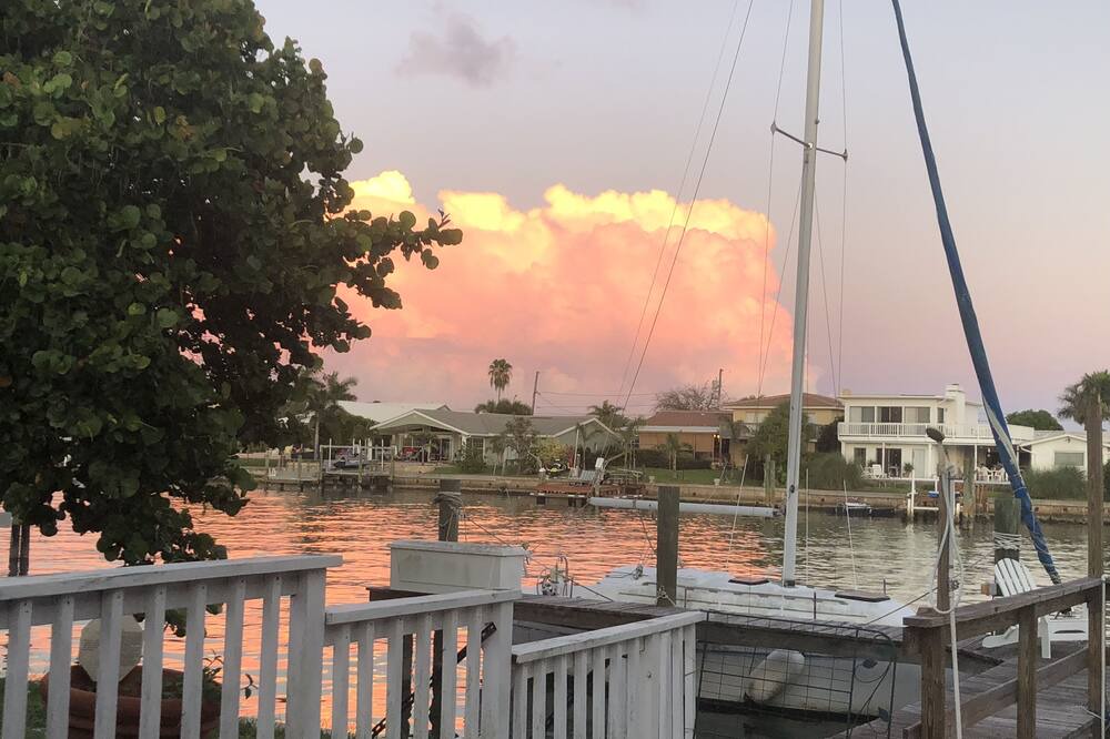 Photo of Others in Capri Isle