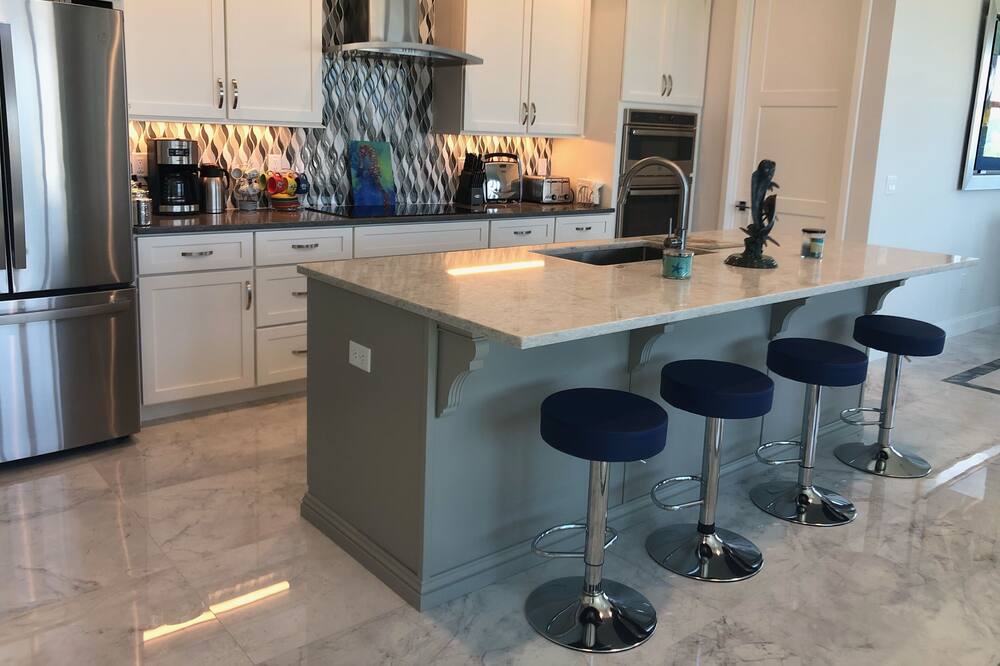 Photo of Kitchen in Ormond Beach Plaza