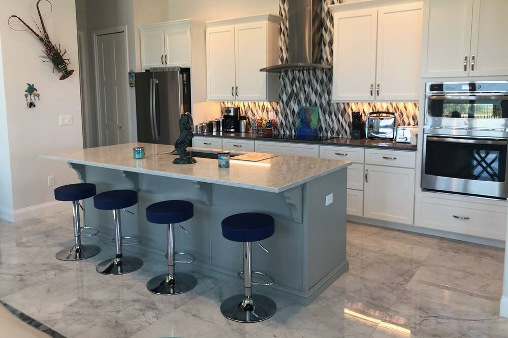 Photo of Kitchen in Ormond Beach Plaza