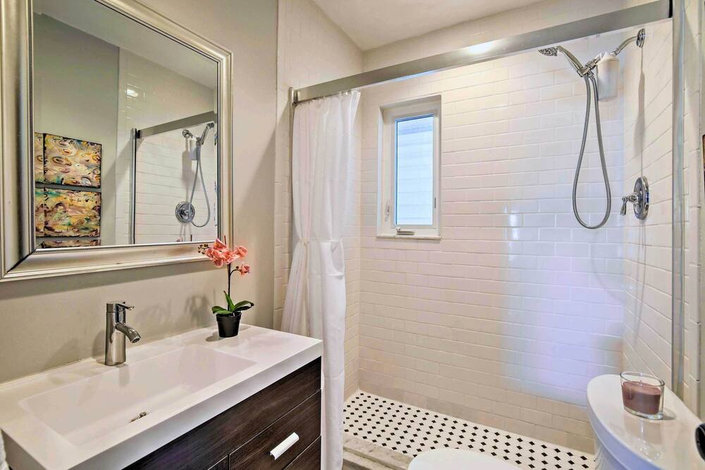 Photo of Bathroom in Davis Islands