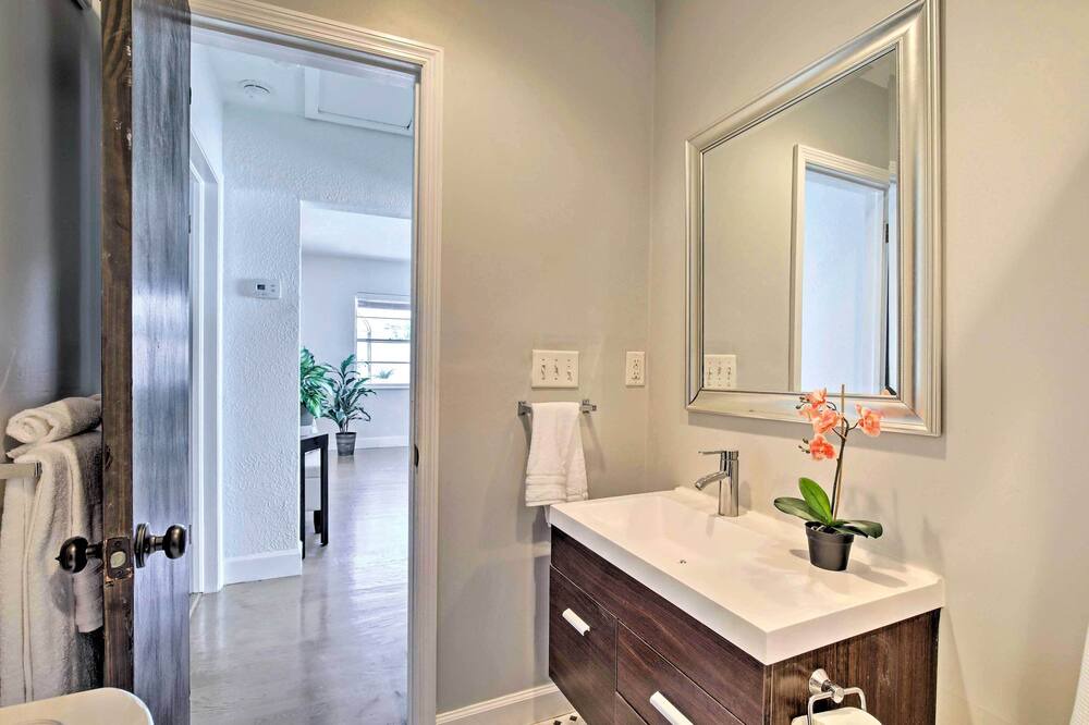 Photo of Bathroom in Davis Islands