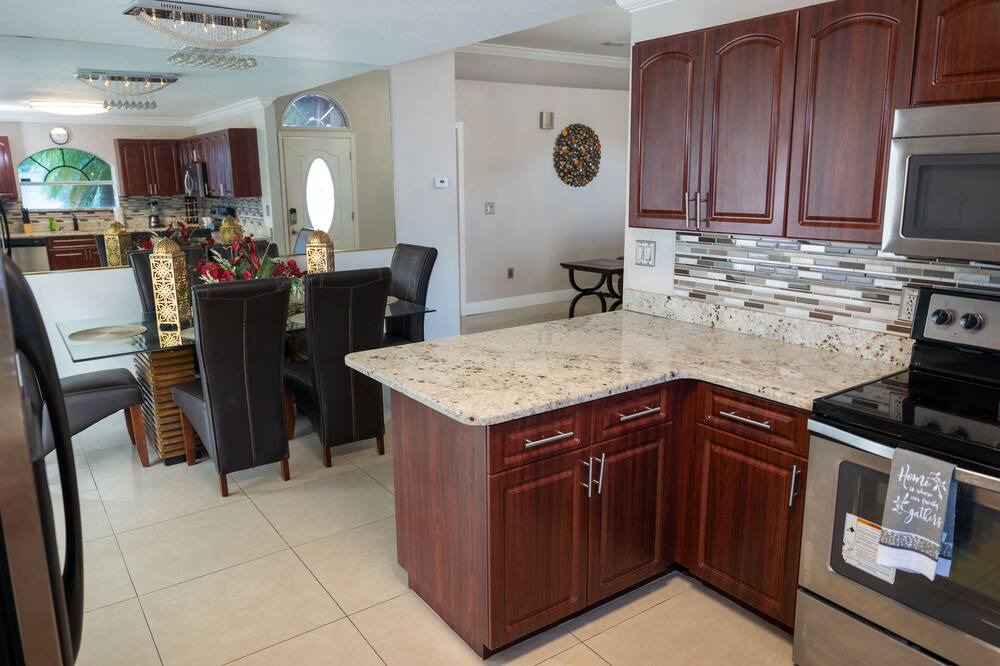 Photo of Kitchen in Egypt Lake-Leto