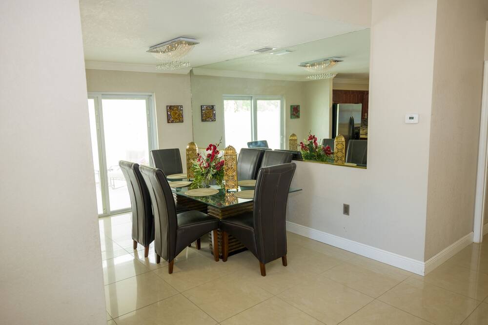 Photo of Kitchen in Egypt Lake-Leto