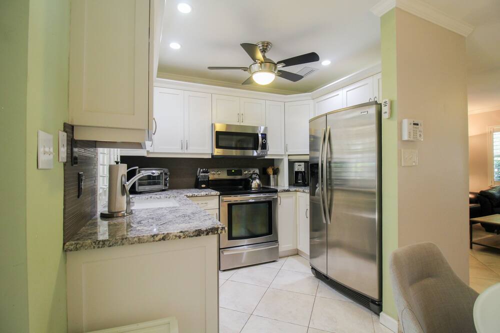 Photo of Others in Gulf Gate Estates