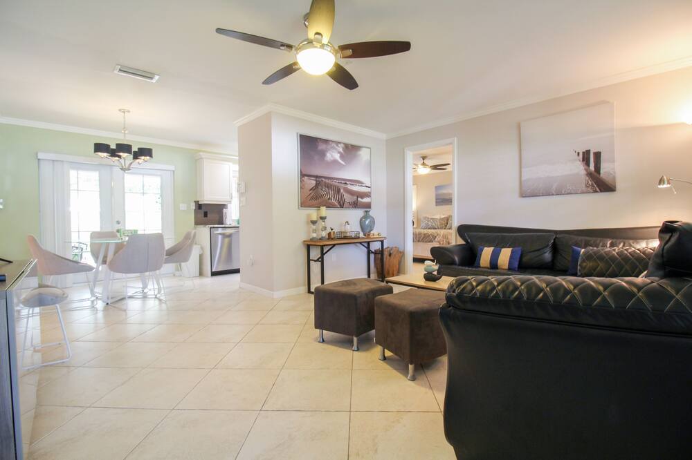Photo of Others in Gulf Gate Estates