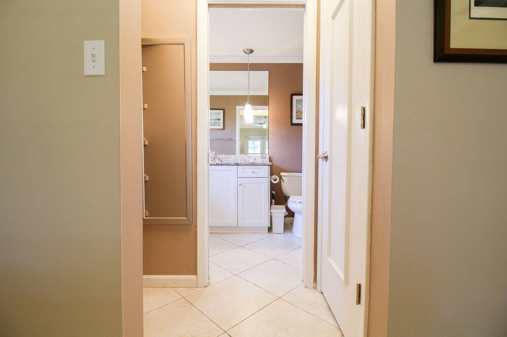 Photo of Others in Gulf Gate Estates