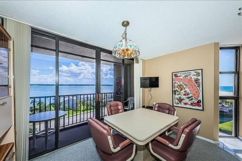 Photo of Bedroom in Sand Key