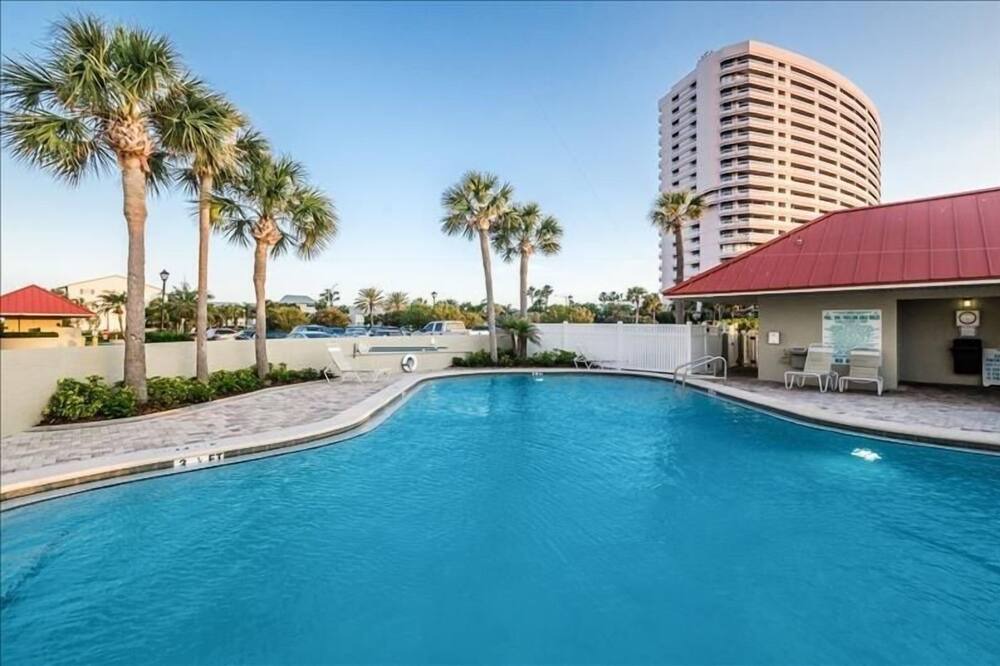 Photo of Outdoor in Sand Key