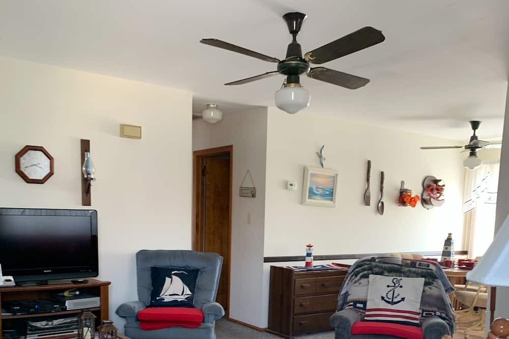 Photo of Livingroom in Ortley Beach