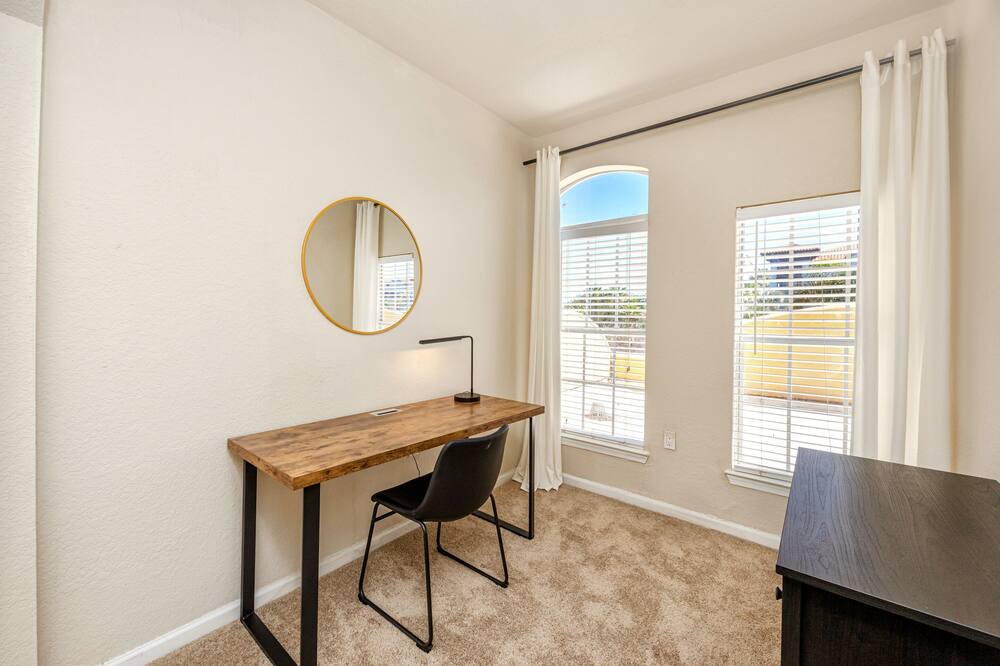 Photo of Bedroom in Port Tampa City