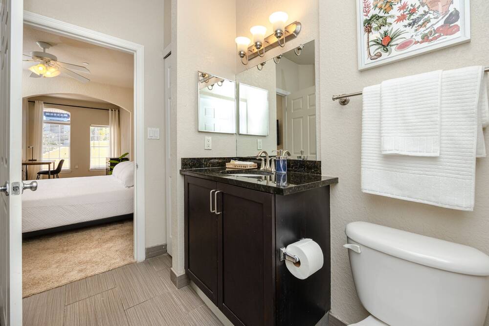 Photo of Bedroom in Port Tampa City