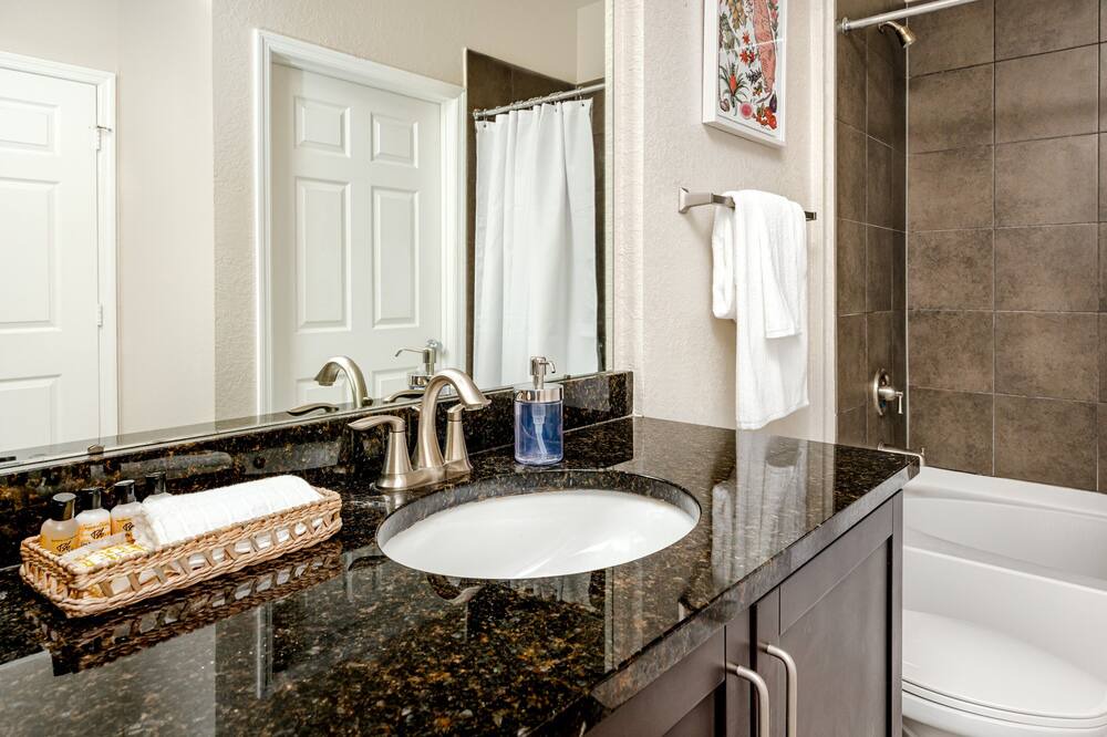 Photo of Bathroom in Port Tampa City
