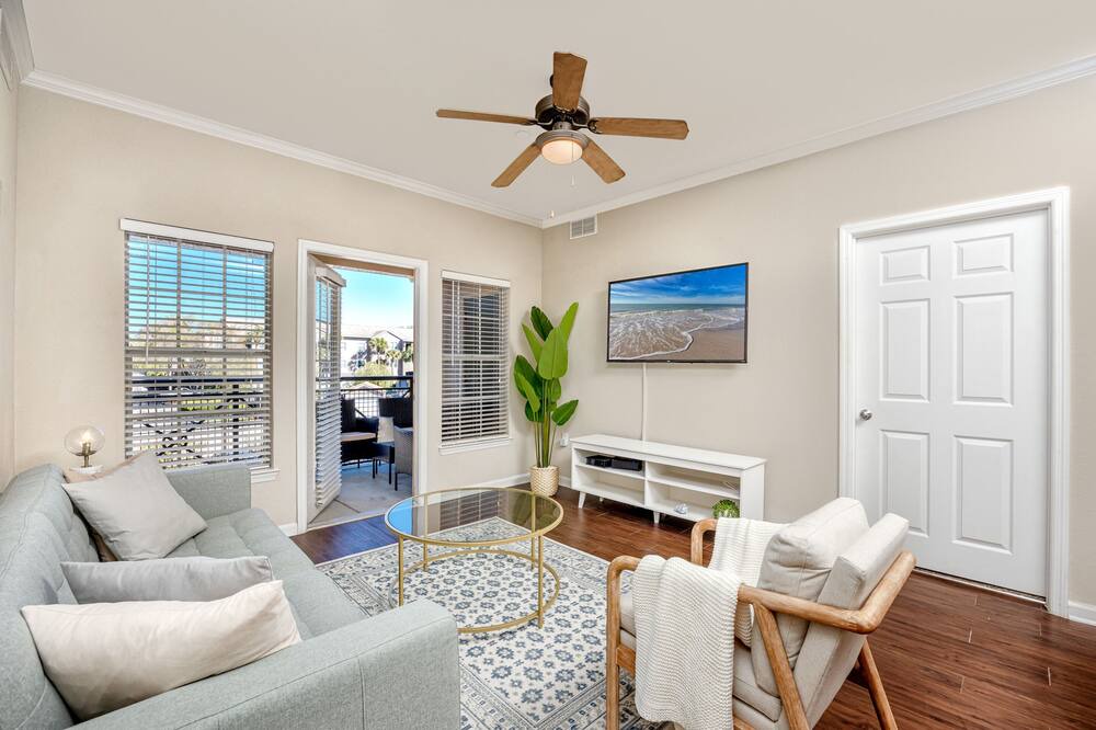 Photo of Livingroom in Port Tampa City