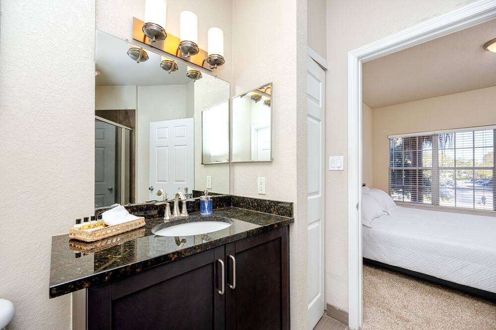 Photo of Bedroom in Port Tampa City
