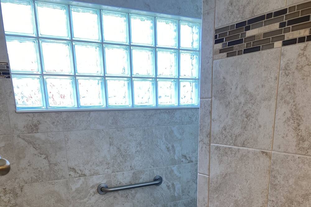 Photo of Bathroom in Fruitland Park