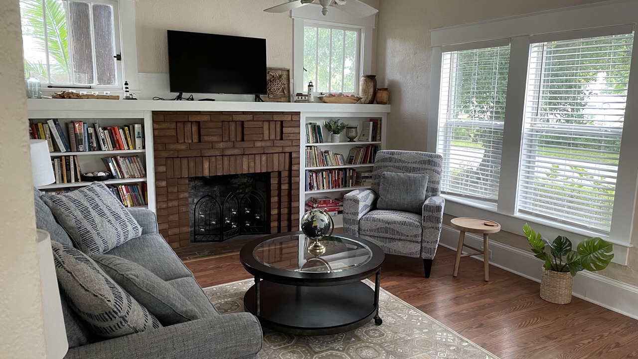 Photo of Livingroom in River District