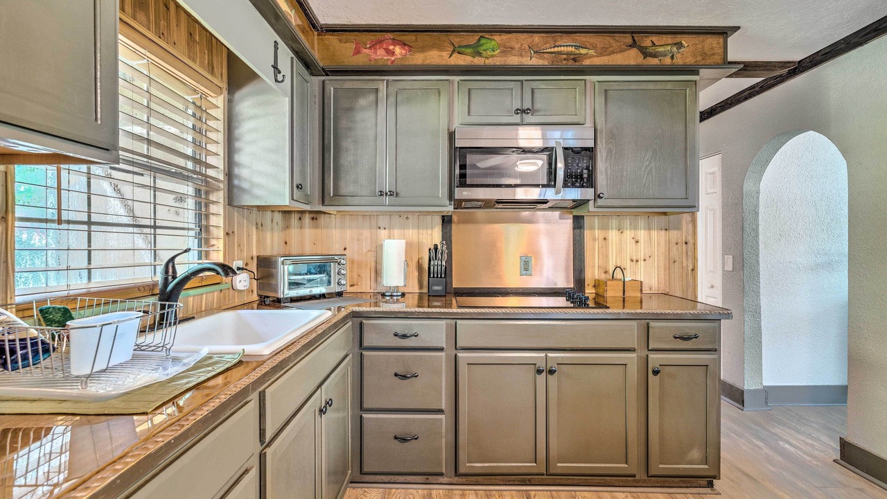 Photo of Kitchen in Yankeetown