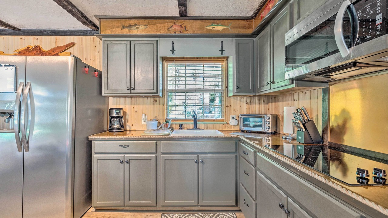 Photo of Kitchen in Yankeetown