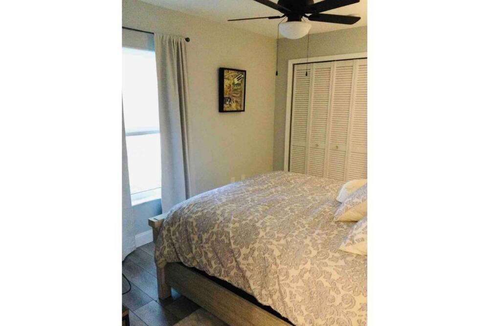 Photo of Bedroom in Clearwater