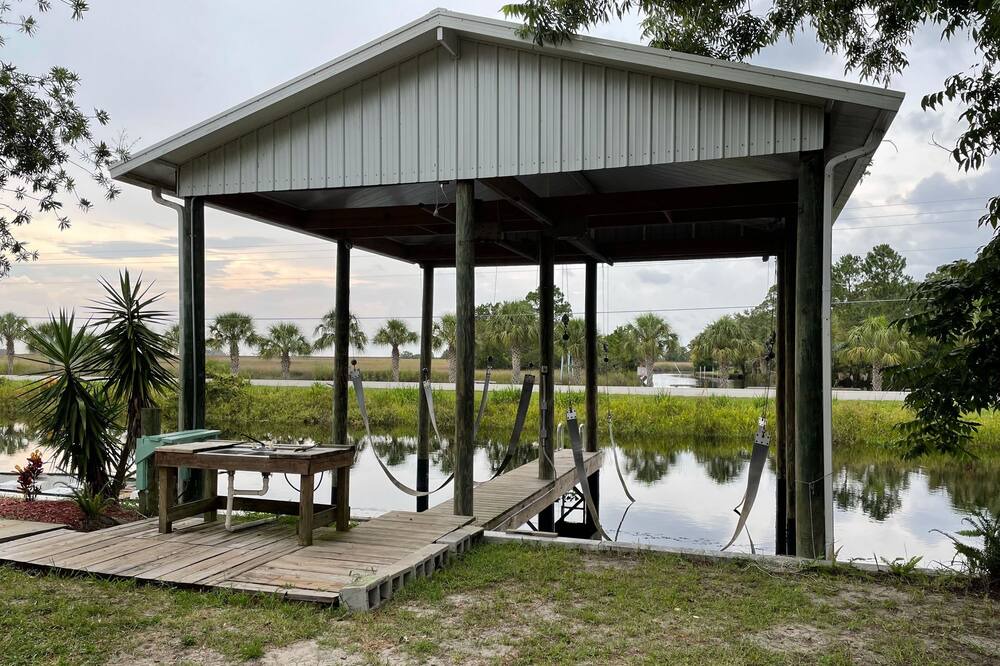 Photo of Outdoor in Suwannee