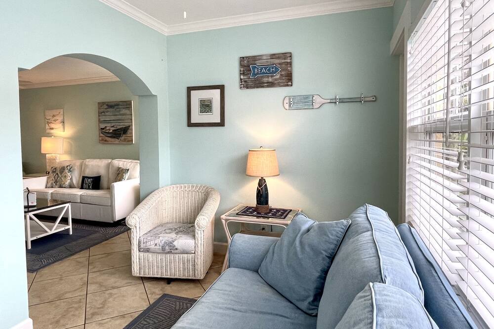 Photo of Livingroom in Indian Shores